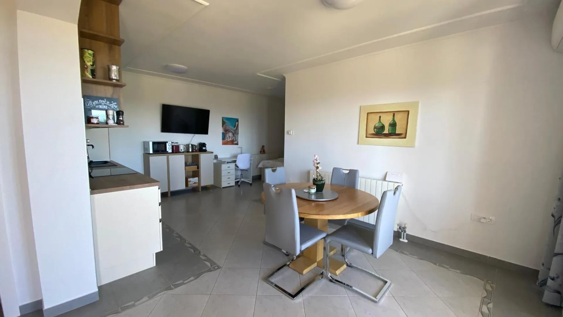 Apartment Stunning Seaview Villa 